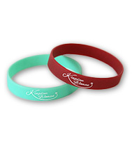 Kingdom Woman Embossed Bracelet